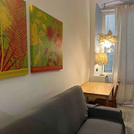 Apartment Bright In The Heart Of The Old